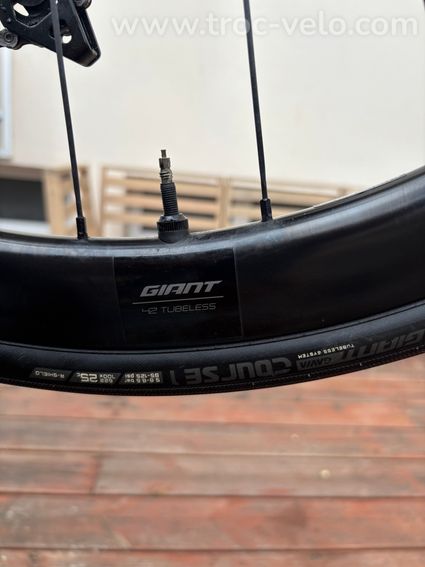Giant TCR advanced pro disc 1, 2022, taille ML, ultegra 11v, capteurs de puissance intégré - 8