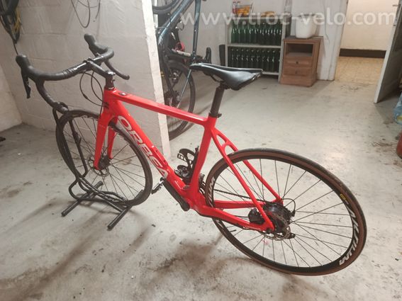 Vélo de course électrique