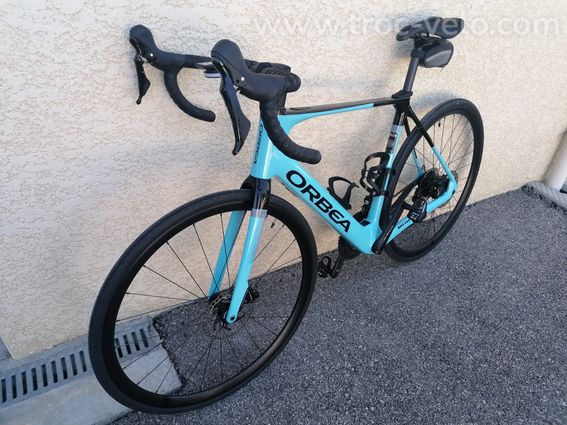 Vélos de course électriques
