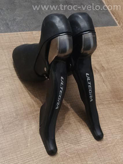 Manettes Shimano Ultegra ST-6700 2x10v