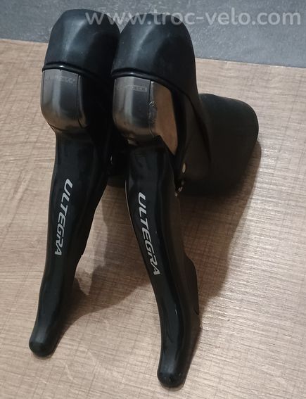 Manettes Shimano Ultegra ST-6700 2x10v - 3
