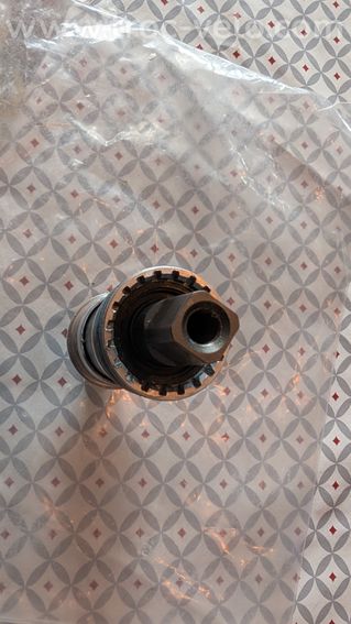 Boîtier de pédalier Shimano BB-UN300 Axe Carré (68 x 123 mm - BSA) - 2