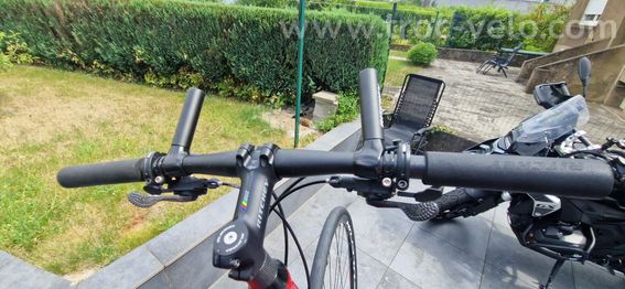 Velo route flatbar .Comme neuf - 9