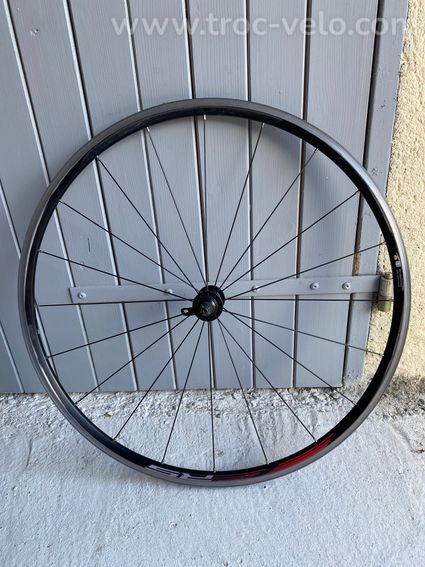 Roue avant Shimano RS - 2