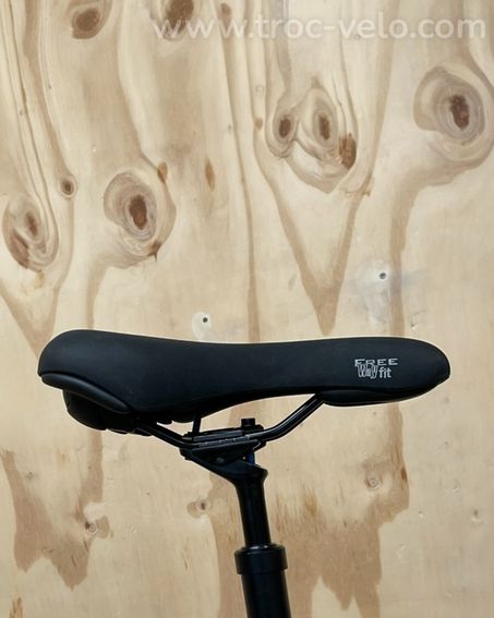 Kalkhoff Entice 5.B Move+ Vélo électrique Shimano Deore 2023 - 10