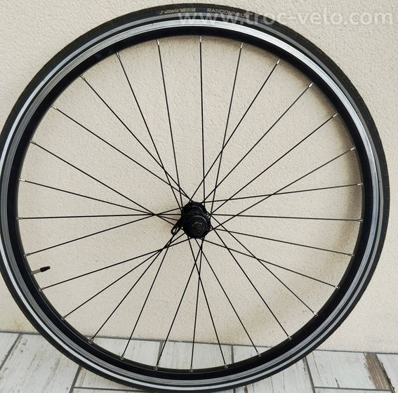 Roue avant et pneu vittoria 28-622 700x28C