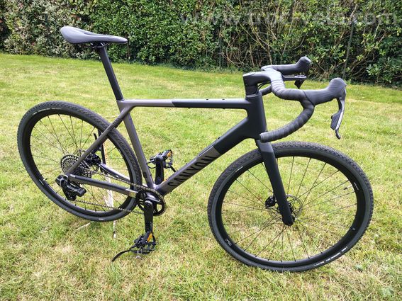 Canyon Grail CF SLX 8 AXS 2026 – Force 13v + Quarq – Taille M – État quasi neuf