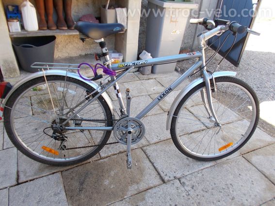 divers vélo en lot ou unité et pièces vintage  - 2