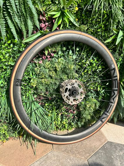 Roues carbone NEWMEN Advanced SL R.38 Streem Disc – Shimano - 2