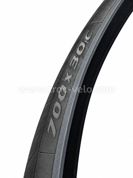 Vends 2 pneus route Pirelli P zéro race TLR 700x30 ( 30-622) - 2