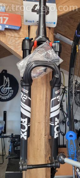 Fourche fox 32 élite x1 racing préparation.