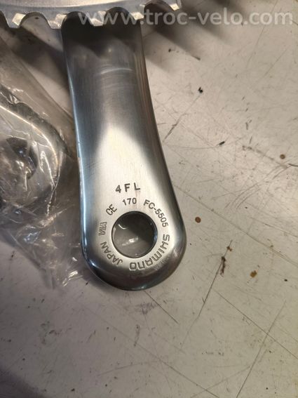 Pédalier triple Shimano 105 neuf