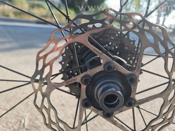 ROUES CARBONE ULTRA LIGHT – SPADA KOM DISC CARBONE / CÉRAMIQUE - 3