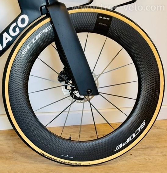 Roue avant vélo route carbone Scope Artech 8.T 85 mm tubeless ready 12x100 Centerlock