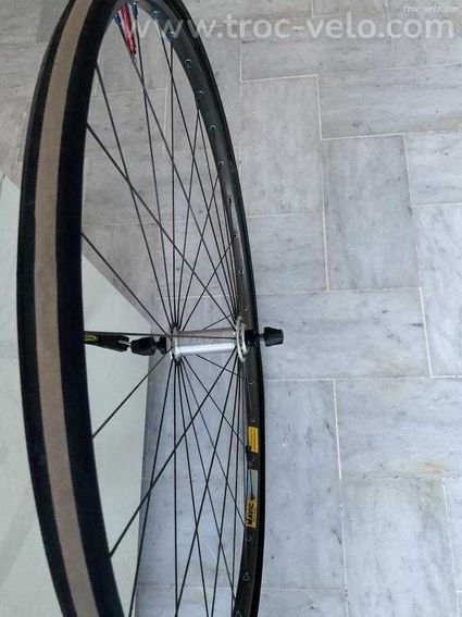 Paires de roues boyaux mavic tune durace