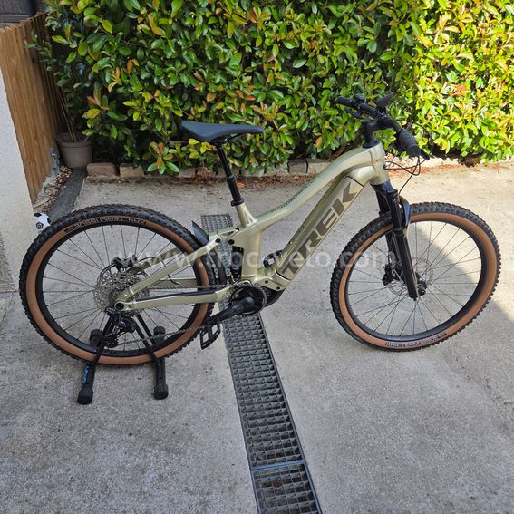 VTT AE TRECK Powerfly FS 7