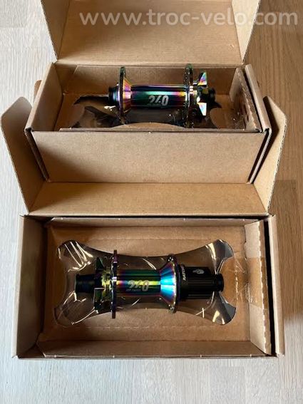 Moyeux DTSwiss 240 Rainbow Boost IS/6trous - 5