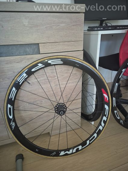 Roue carbone