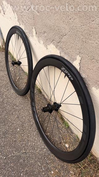 Zipp 303s - 3