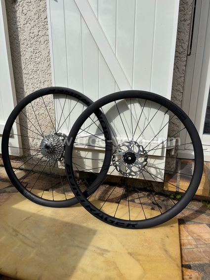 Bontrager Aeolus Elite 35