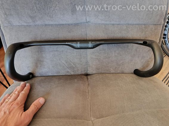 cintre carbone aéro Easton 420mm, JAMAIS ROULE - 3