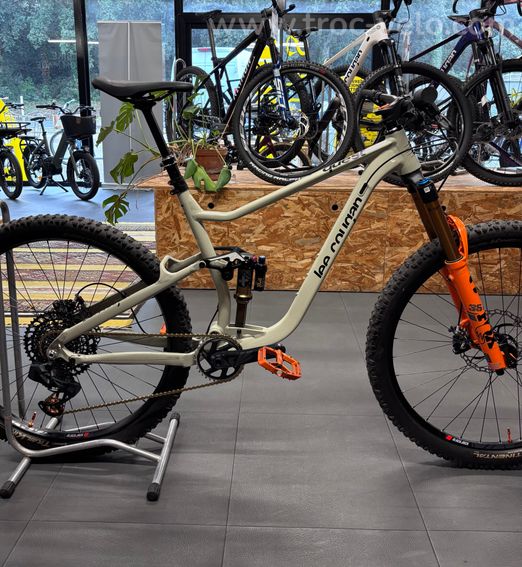 VTT Enduro, Lee Cougan, Modèle: Quest Team 2025.