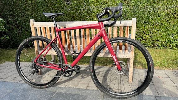 Velo Gravel Megamo Jakar