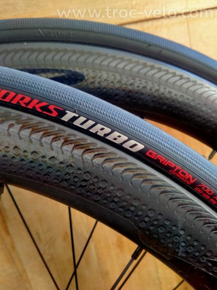 Zipp 303 nsw patin/ pneus Shimano - 2