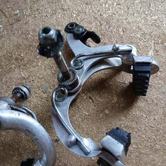 PAIRE D'ETRIERS DE FREIN universal mod 125 - 2