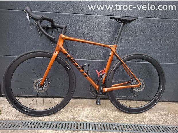 Vélo Route GIANT ADVANCED 1 ( cadre et roue carbone)en trés bon état - 4