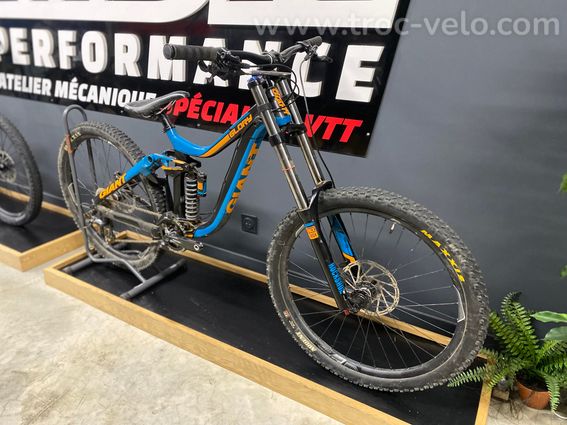 Giant Glory 2 - DH Taille S - 3