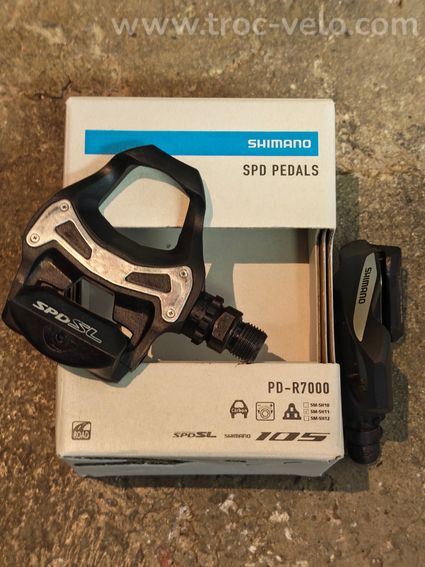 Pédales Shimano presque neuves.  - 2