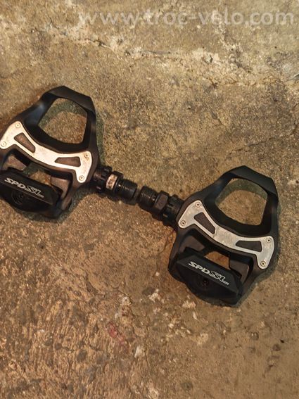 Pédales Shimano presque neuves.  - 3
