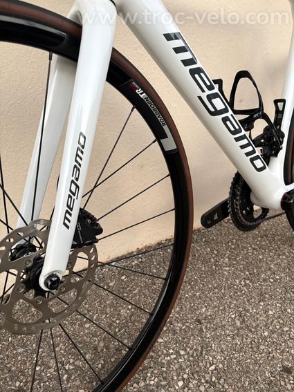 Megamo raise 10 taille L - 12
