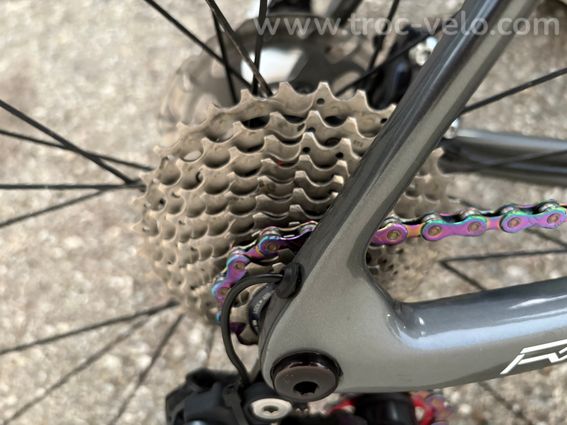 Megamo raise 10 taille L - 15