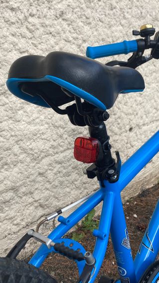 VTT enfant BTwin 20 pouces très bon état - 8
