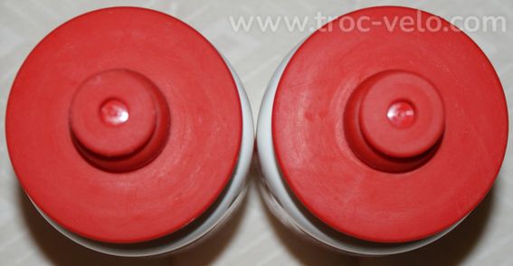2 Bidons de vélo - marque "ELITE" - team "UAE" - 550ml - rouge - 2