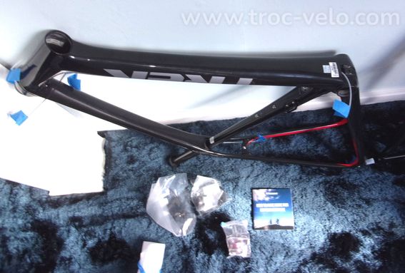 Kit cadre Trek Domane SL carbone NEUF T. 58 -60% - freins patins - 7