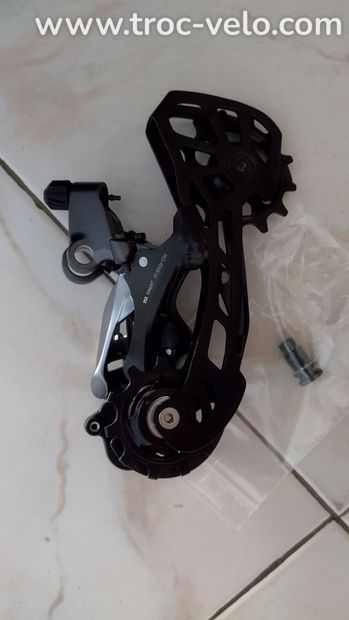 Dérailleur arrière gravel grx 810 neuf  - 2