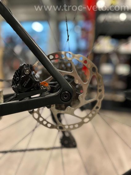 Colnago V3 disc Shimano 105 DI2 - 5
