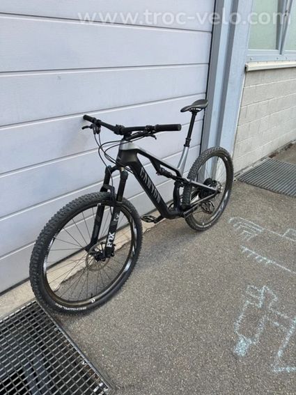 Canyon Neuron CF 9.0 SL de 2019, en taille XL