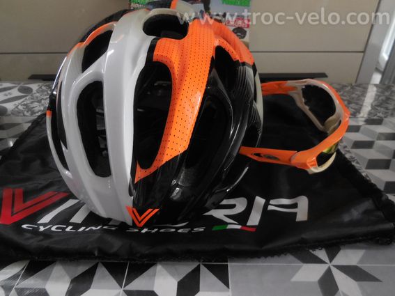 CASQUE VITTORIA NEUF TAILLE L et LUNETTE AZR - 2