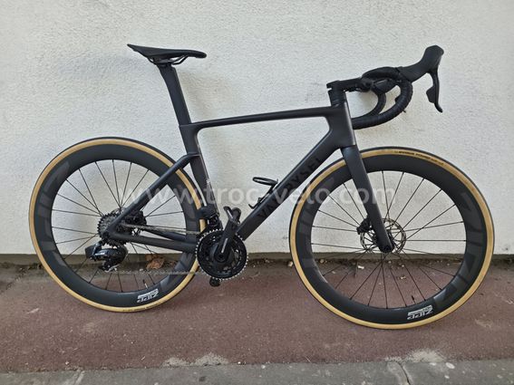 Van Rysel RCR Carbone Brut – SRAM Force AXS