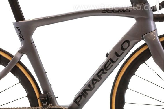 Produit Reconditionne    Pinarello Dogma F12 Disc Di2 12v    Gris   Velo De Route   Bon Etat - 2