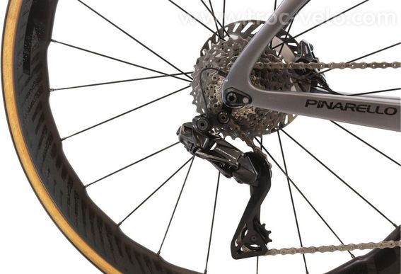 Produit Reconditionne    Pinarello Dogma F12 Disc Di2 12v    Gris   Velo De Route   Bon Etat - 3