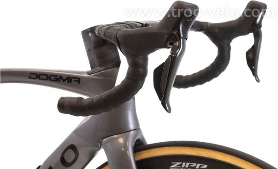 Produit Reconditionne    Pinarello Dogma F12 Disc Di2 12v    Gris   Velo De Route   Bon Etat - 6