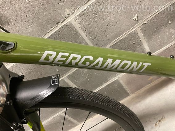 NEUF Vélo Bergamont Grandurance 6 , 10 vitesses + accesoires - 6