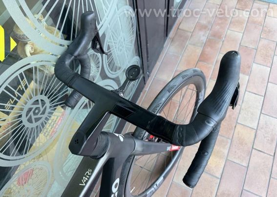 Colnago V4RS Disc UAE Emirates – Shimano Dura-Ace Di2 12 vitesses – Roues ENVE SES 3.4 - 7