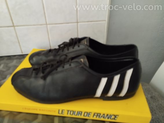 ADIDAS CHAUSSURE VELO  CUIR VINTAGE T 41 FINS  - 3