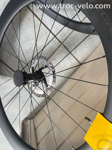 Roues ultegra c60 neuve - 3